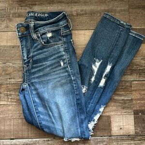 American Eagle skinny jeans, size 00/XS.